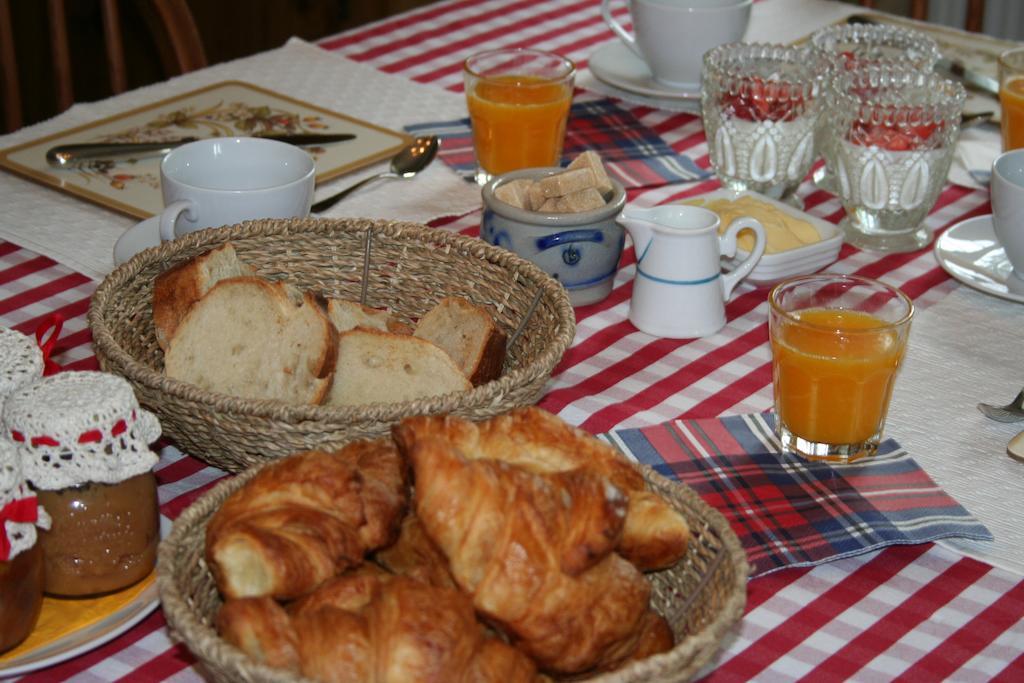 Castéra-Verduzan La Double Porte Bed & Breakfast エクステリア 写真