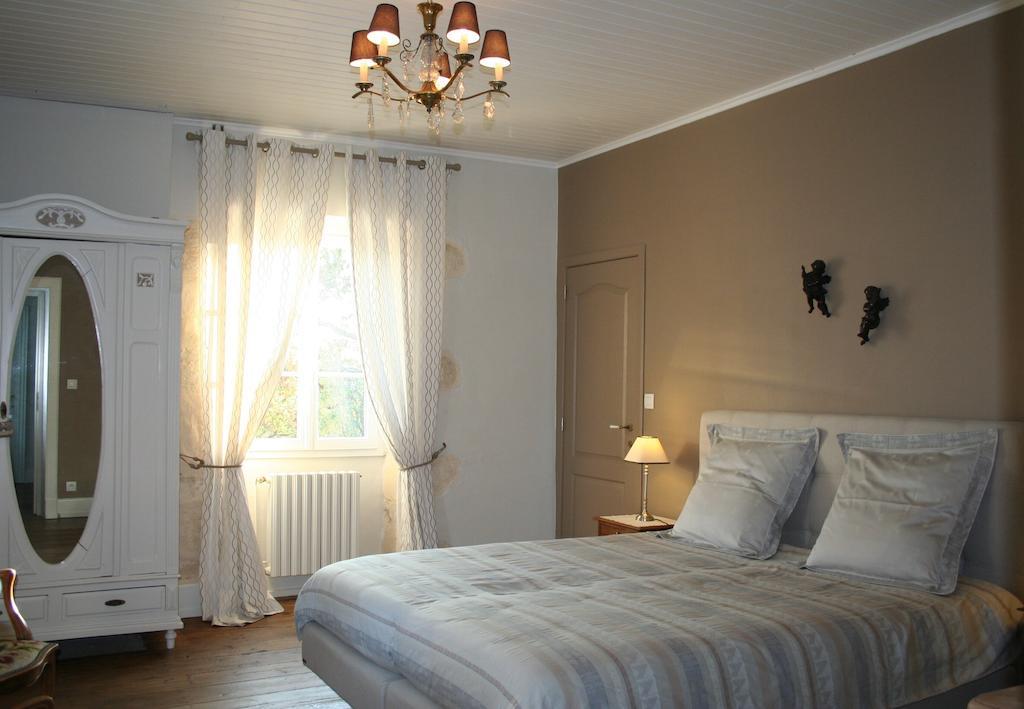 Castéra-Verduzan La Double Porte Bed & Breakfast 部屋 写真
